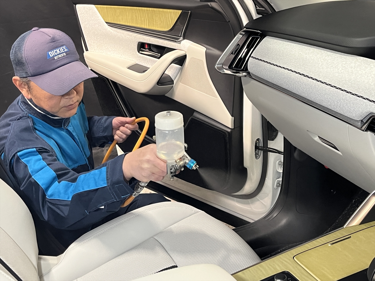 レザーコーティング