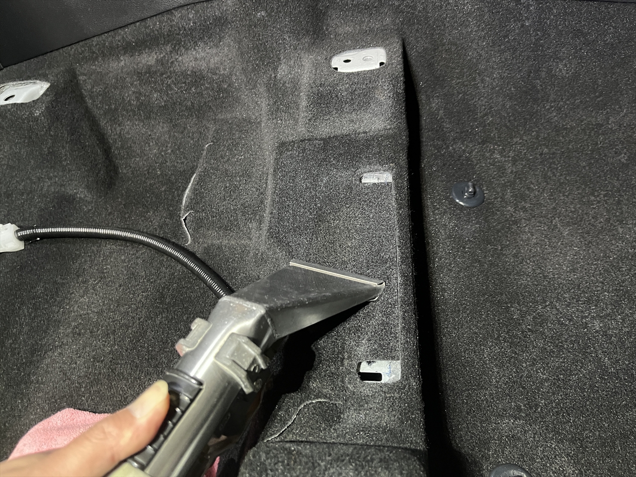 車内クリーニング (嘔吐)