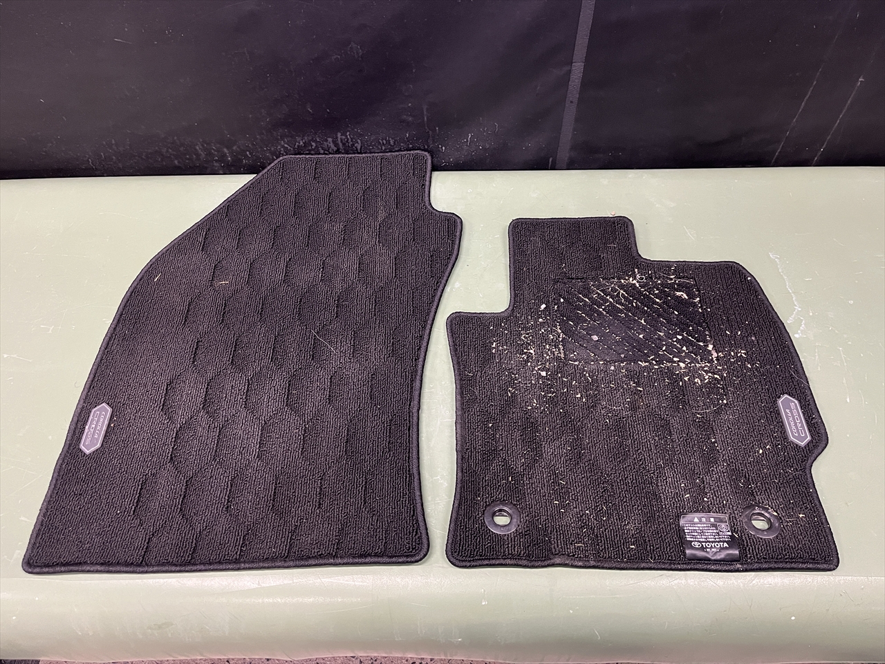 車内クリーニング (嘔吐)