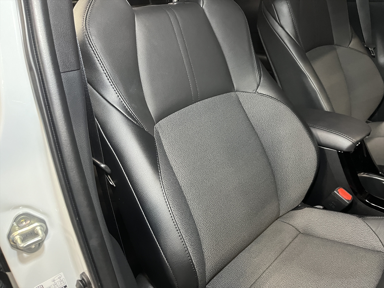 車内クリーニング (嘔吐)