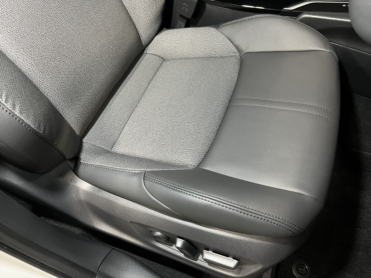 車内クリーニング (嘔吐)