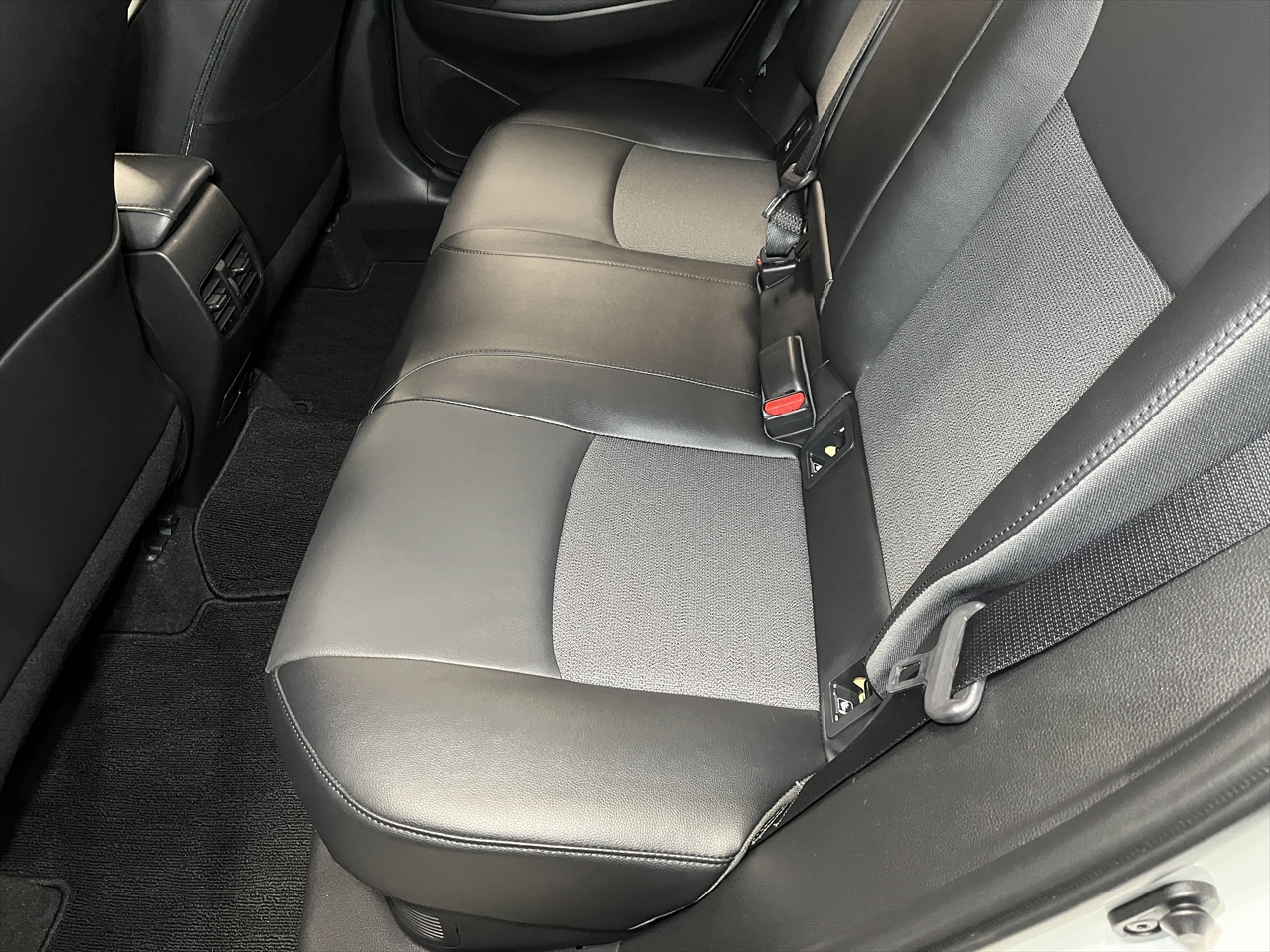 車内クリーニング (嘔吐)