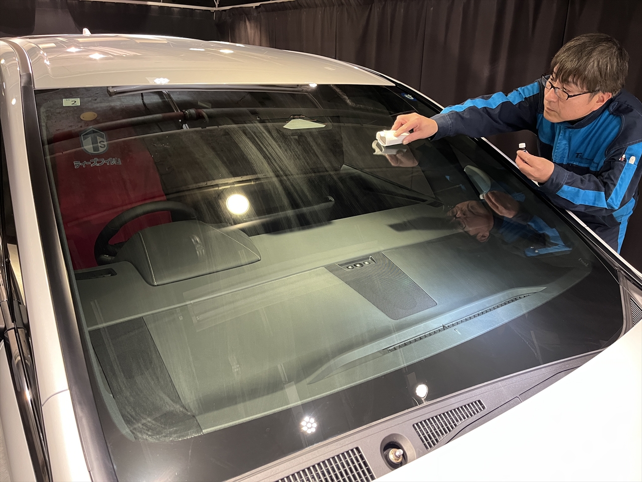 ガラス撥水コーティング