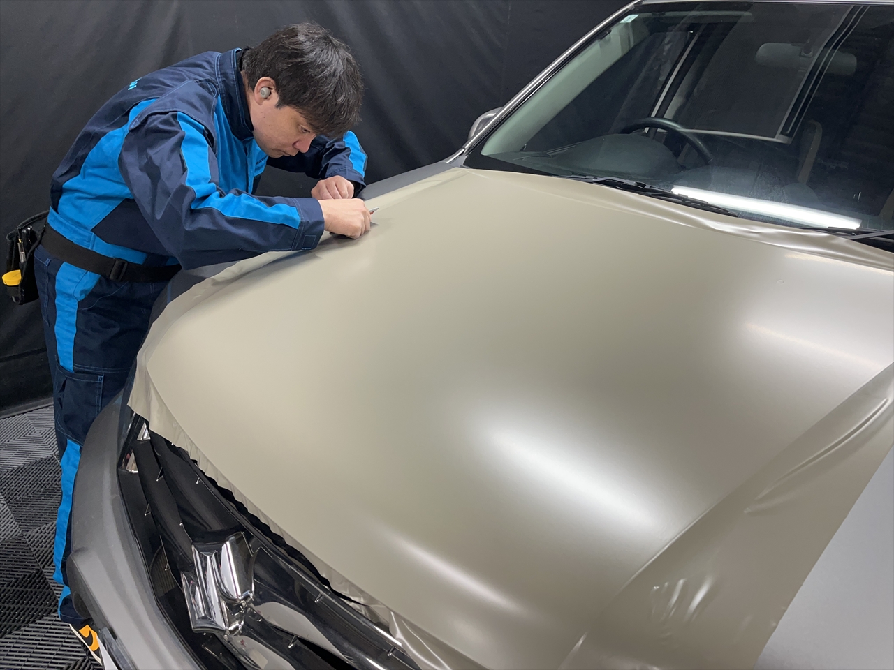 カーラッピングフィルム(ボンネット)