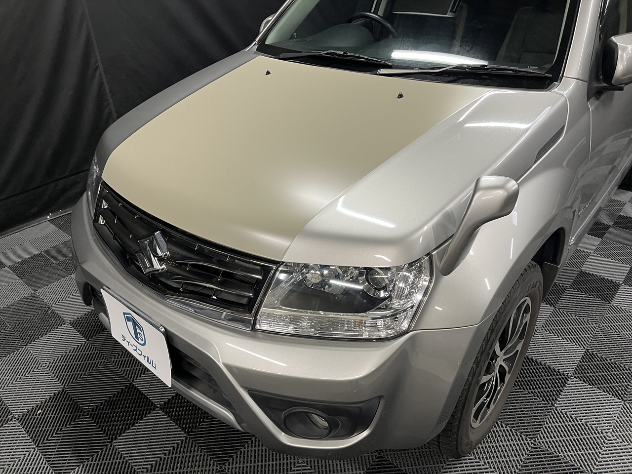 カーラッピングフィルム(ボンネット)