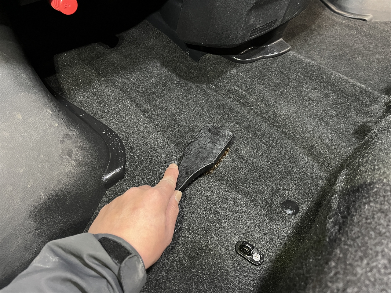 車内クリーニング(灯油こぼし)