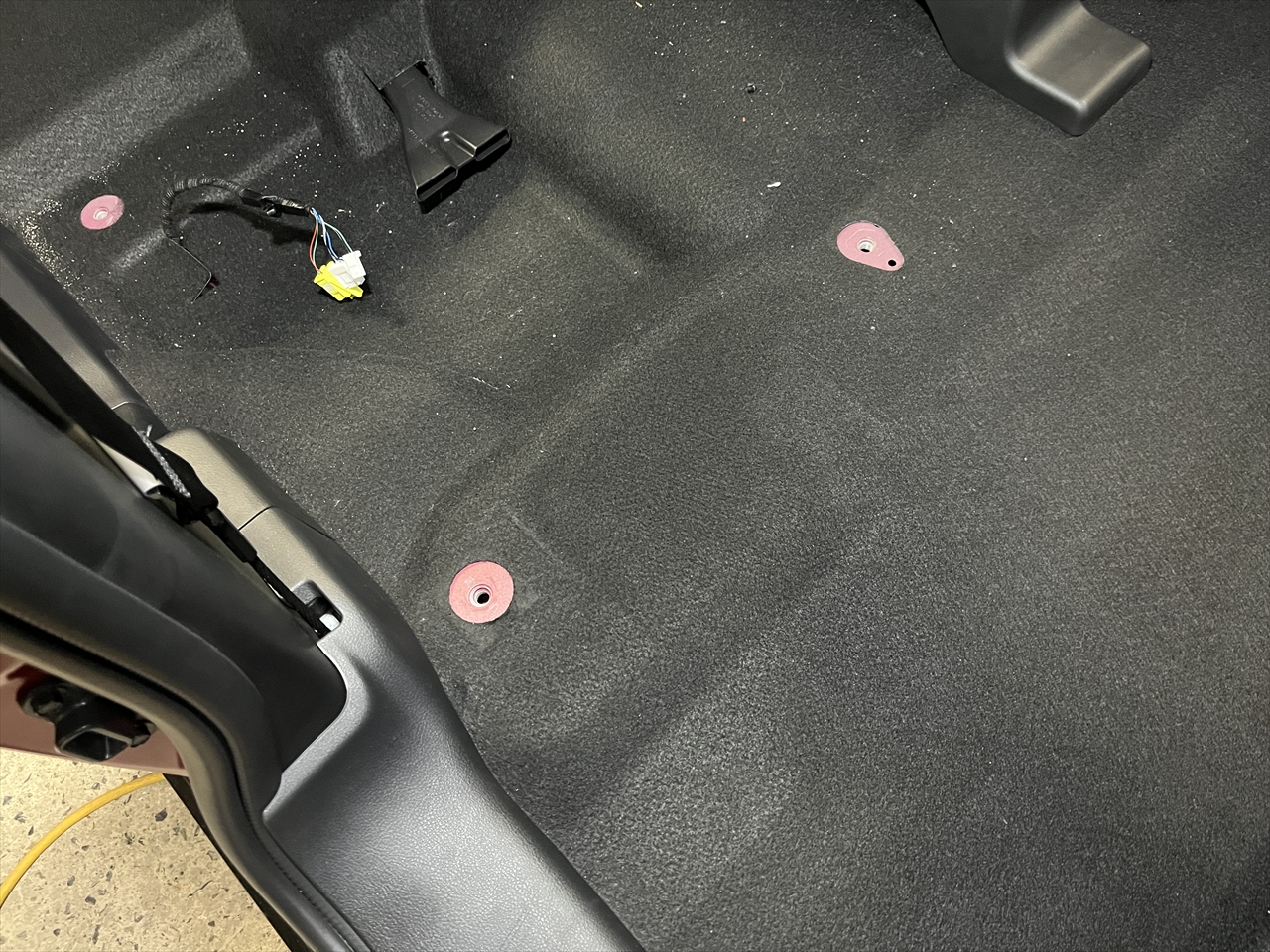 車内クリーニング (洗剤こぼし 助手席シート周り)