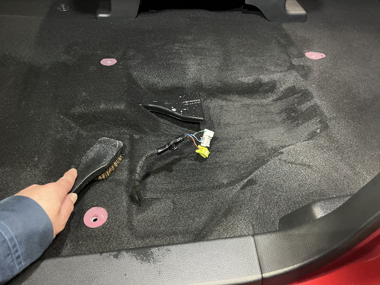 車内クリーニング (洗剤こぼし 助手席シート周り)