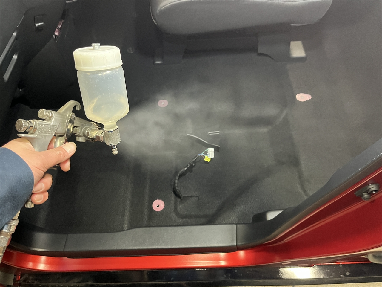 車内クリーニング (洗剤こぼし 助手席シート周り)