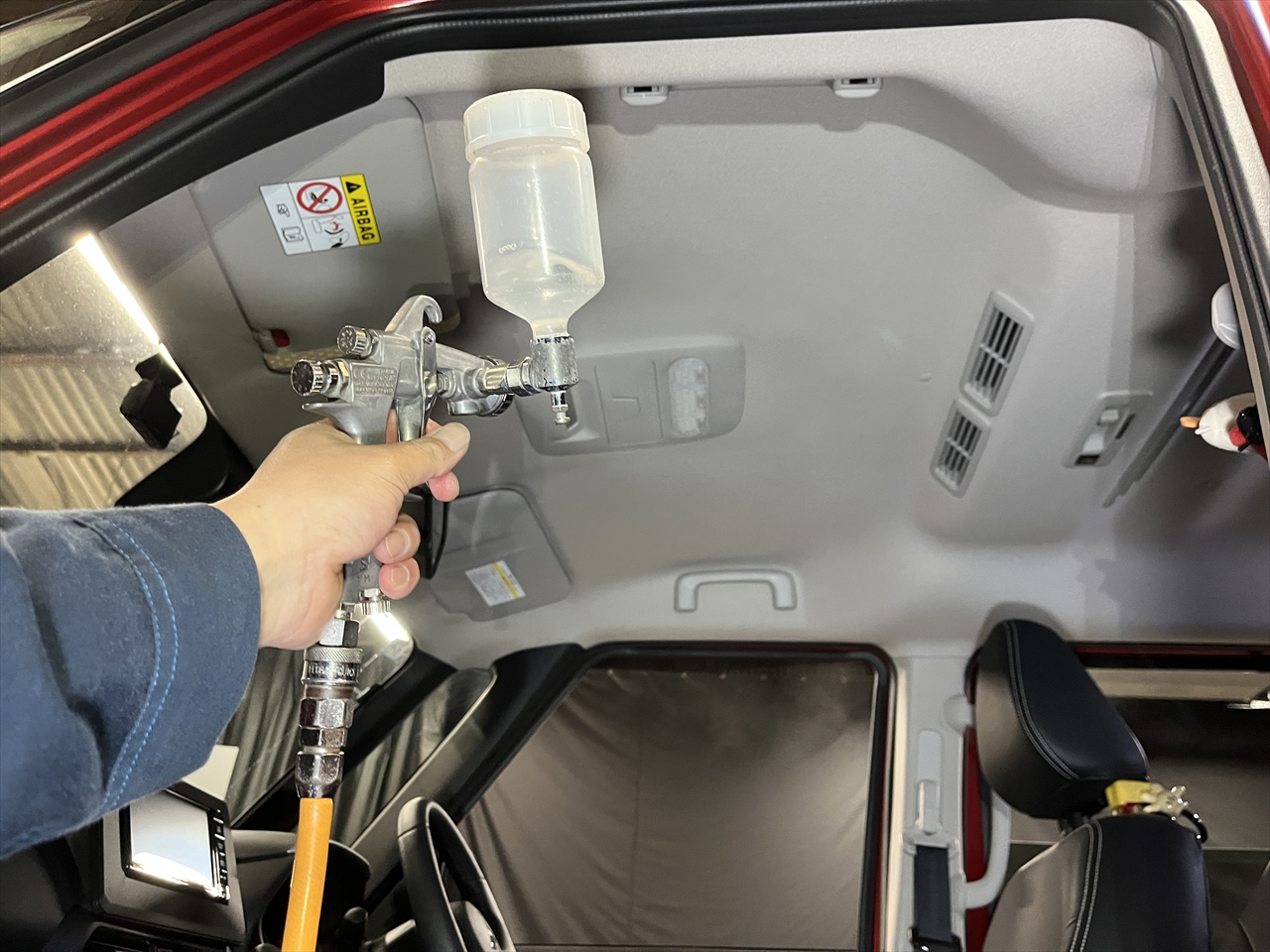 車内クリーニング (洗剤こぼし 助手席シート周り)