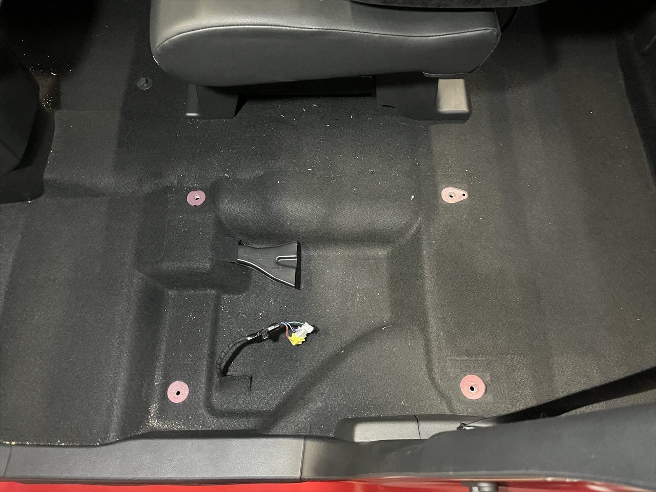 車内クリーニング (洗剤こぼし 助手席シート周り)