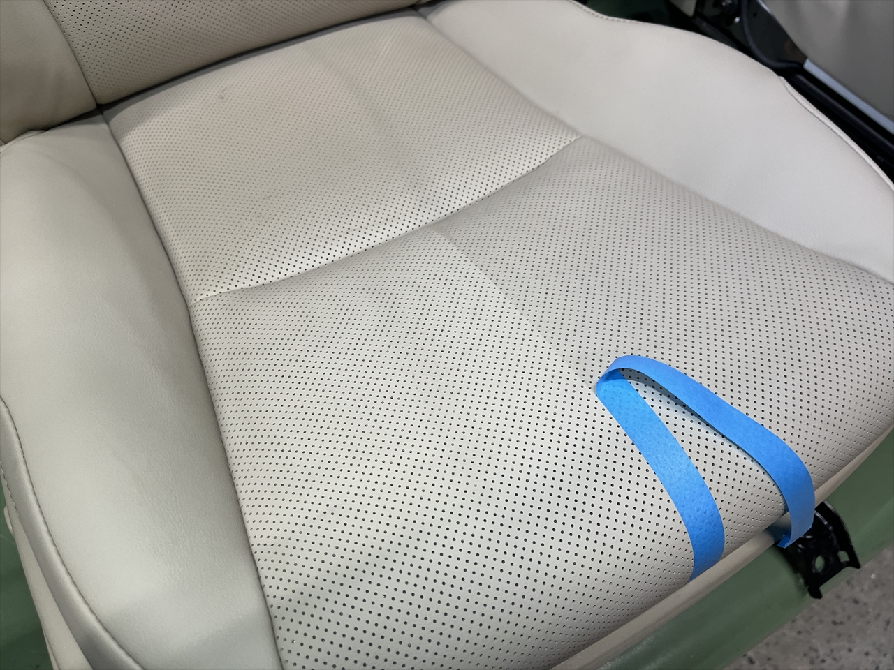 車内クリーニング(タバコ臭・その他)
