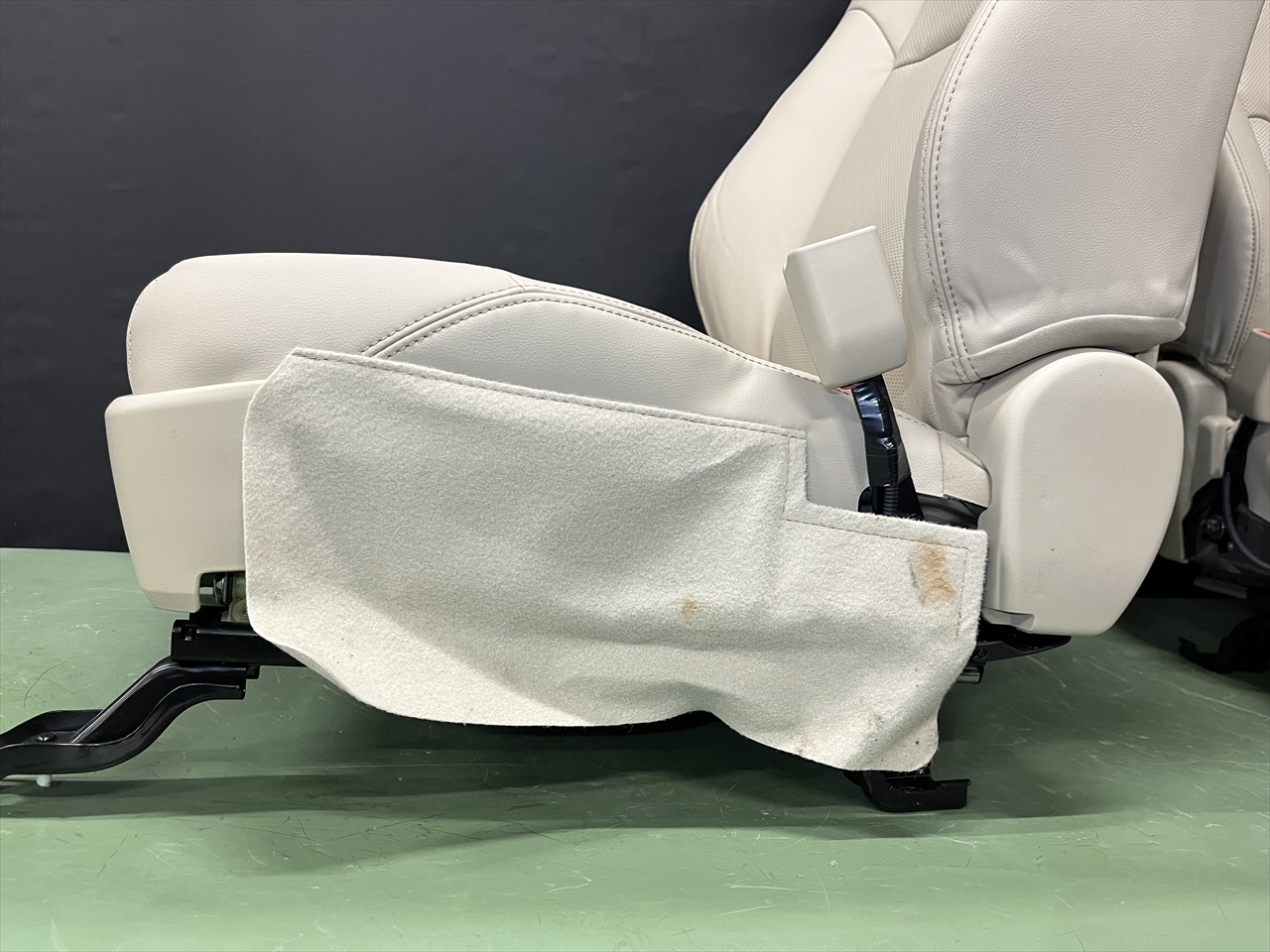 車内クリーニング(タバコ臭・その他)