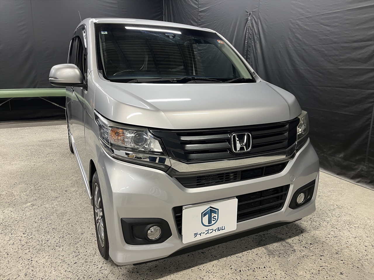 車内クリーニング (タバコ臭)