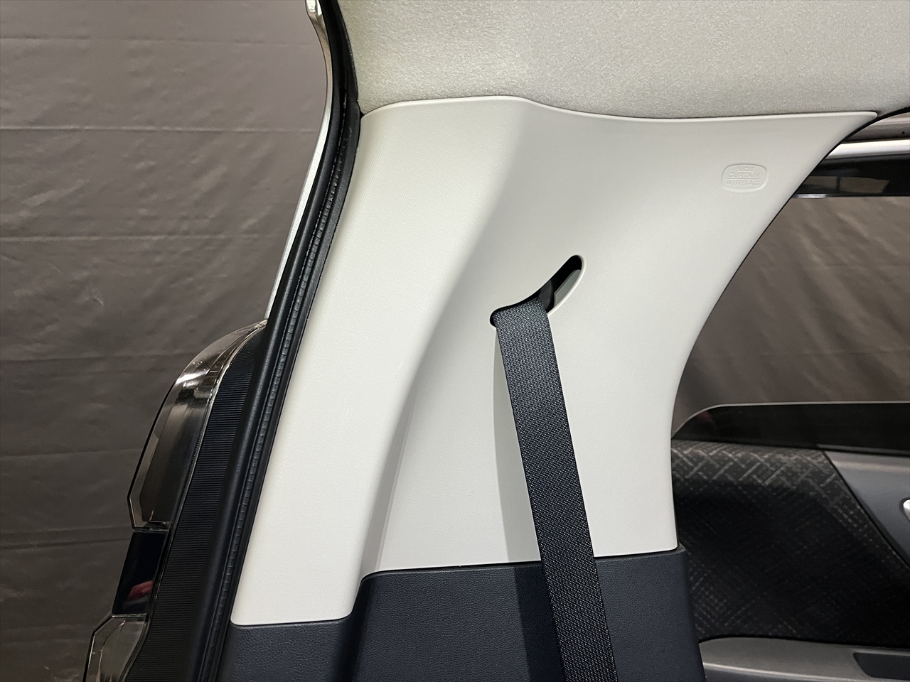 車内クリーニング (タバコ臭)