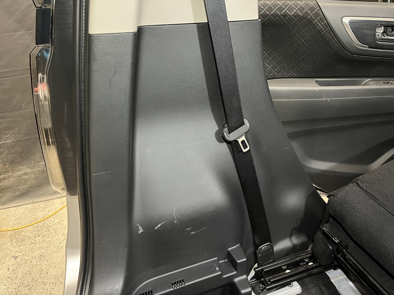 車内クリーニング (タバコ臭)