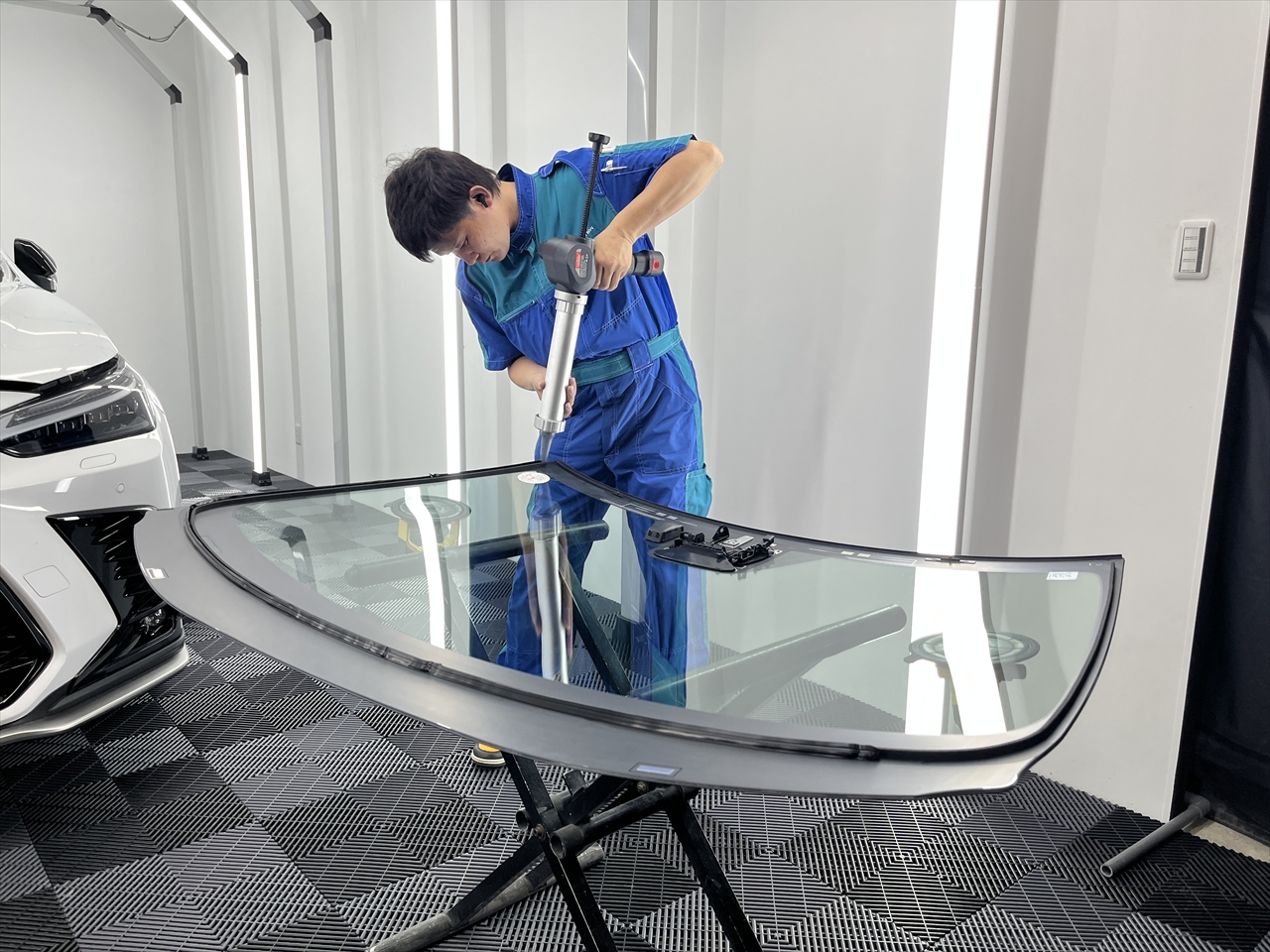 フロントガラス交換・修理