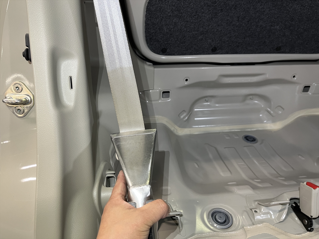 車内クリーニング(灯油こぼし)