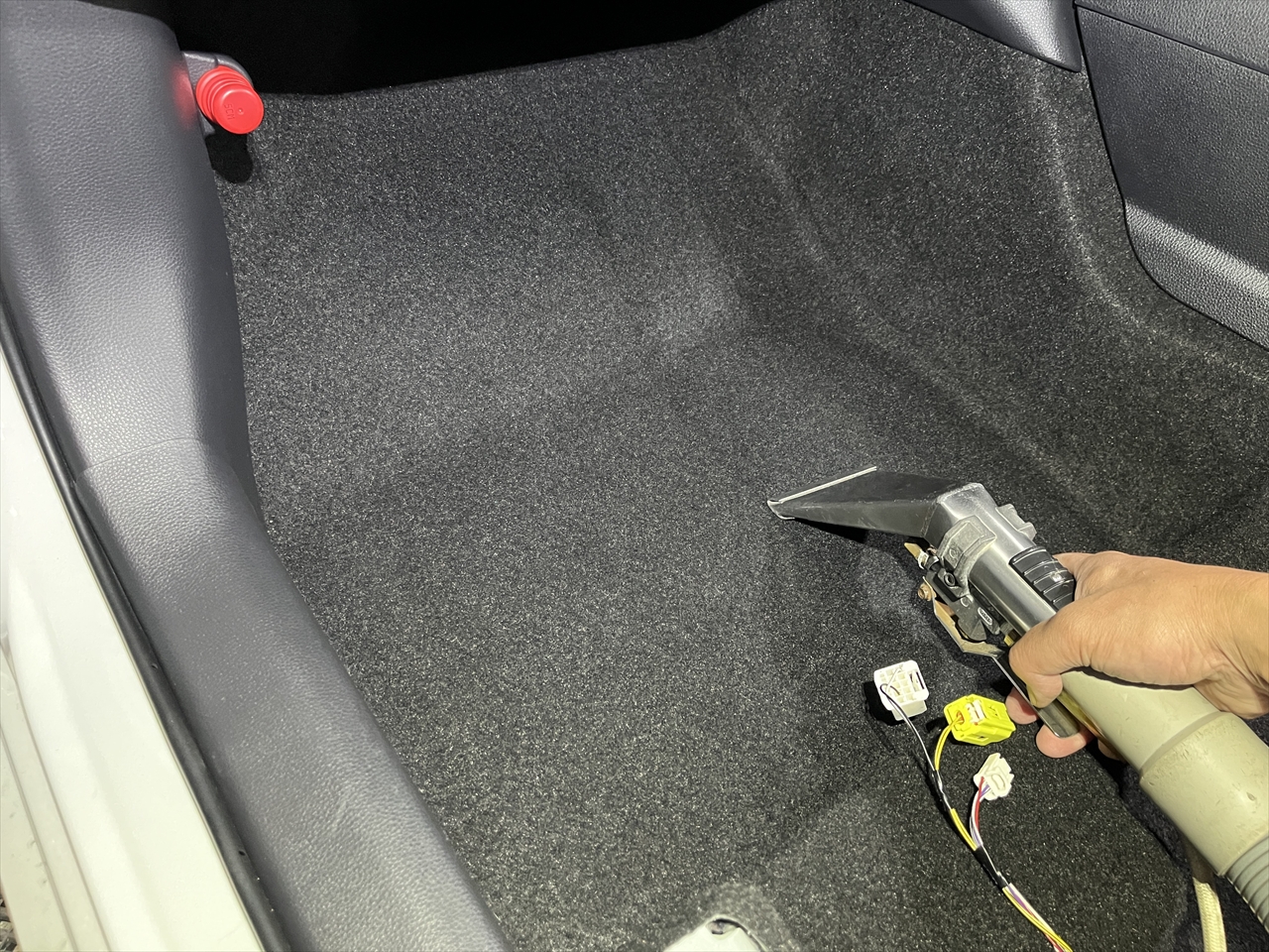 車内クリーニング (タバコ臭)