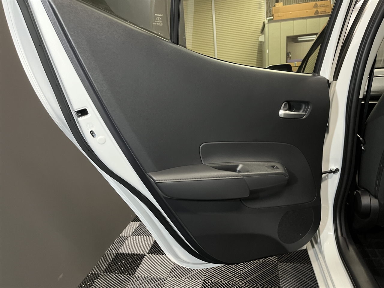 車内クリーニング(タバコ臭)