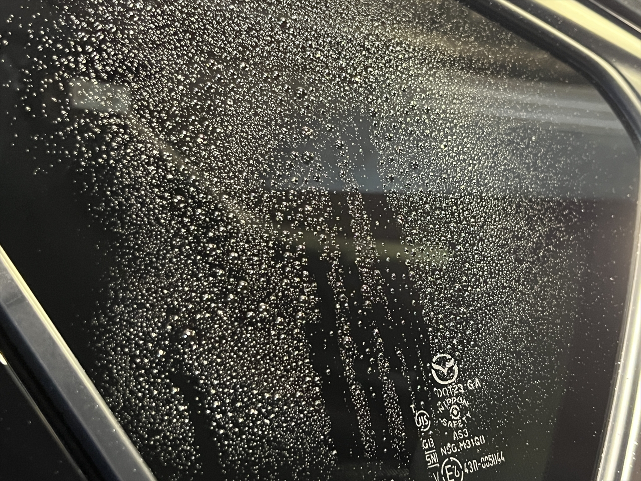 ガラス撥水コーティング