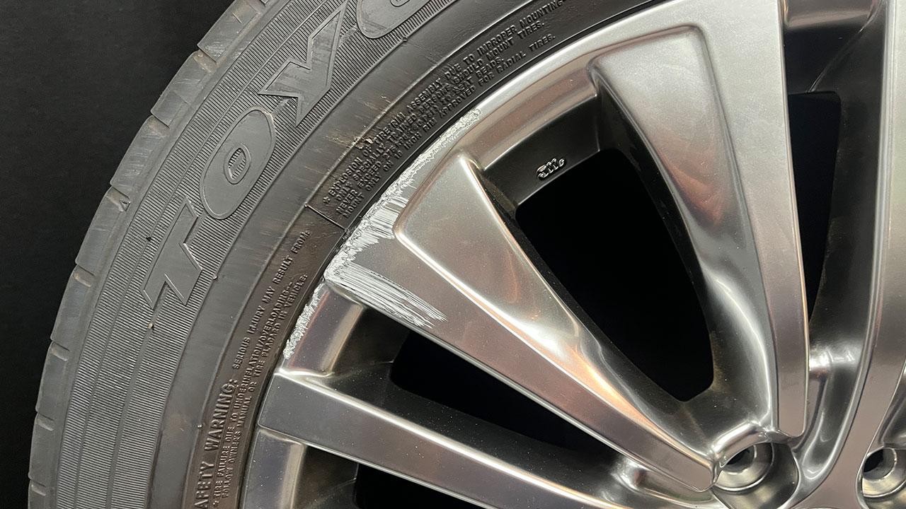 トヨタ ハリアーハイブリッド Z レザーパッケージ