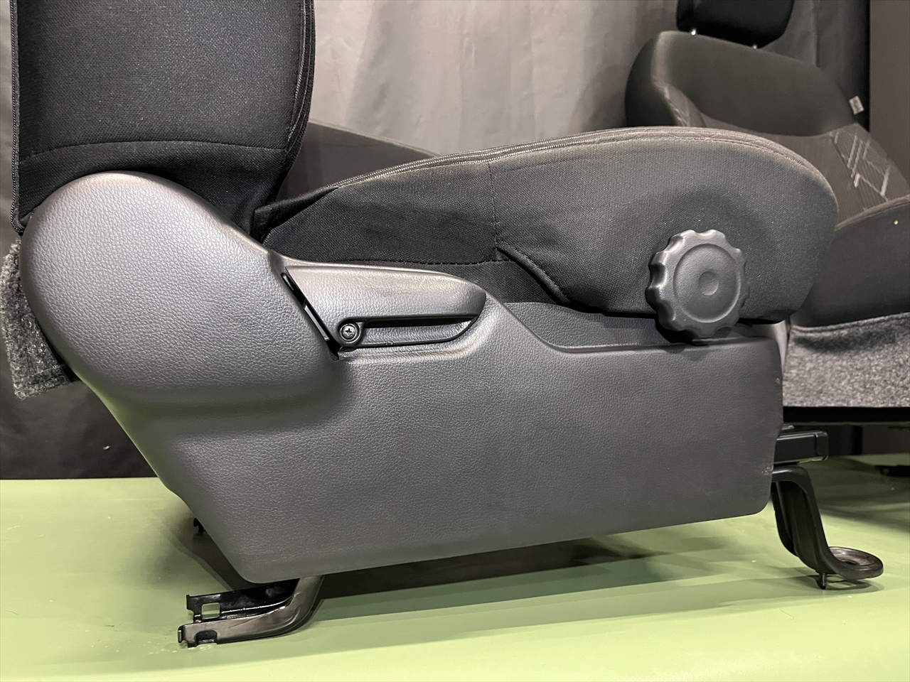 車内クリーニング (タバコ臭)
