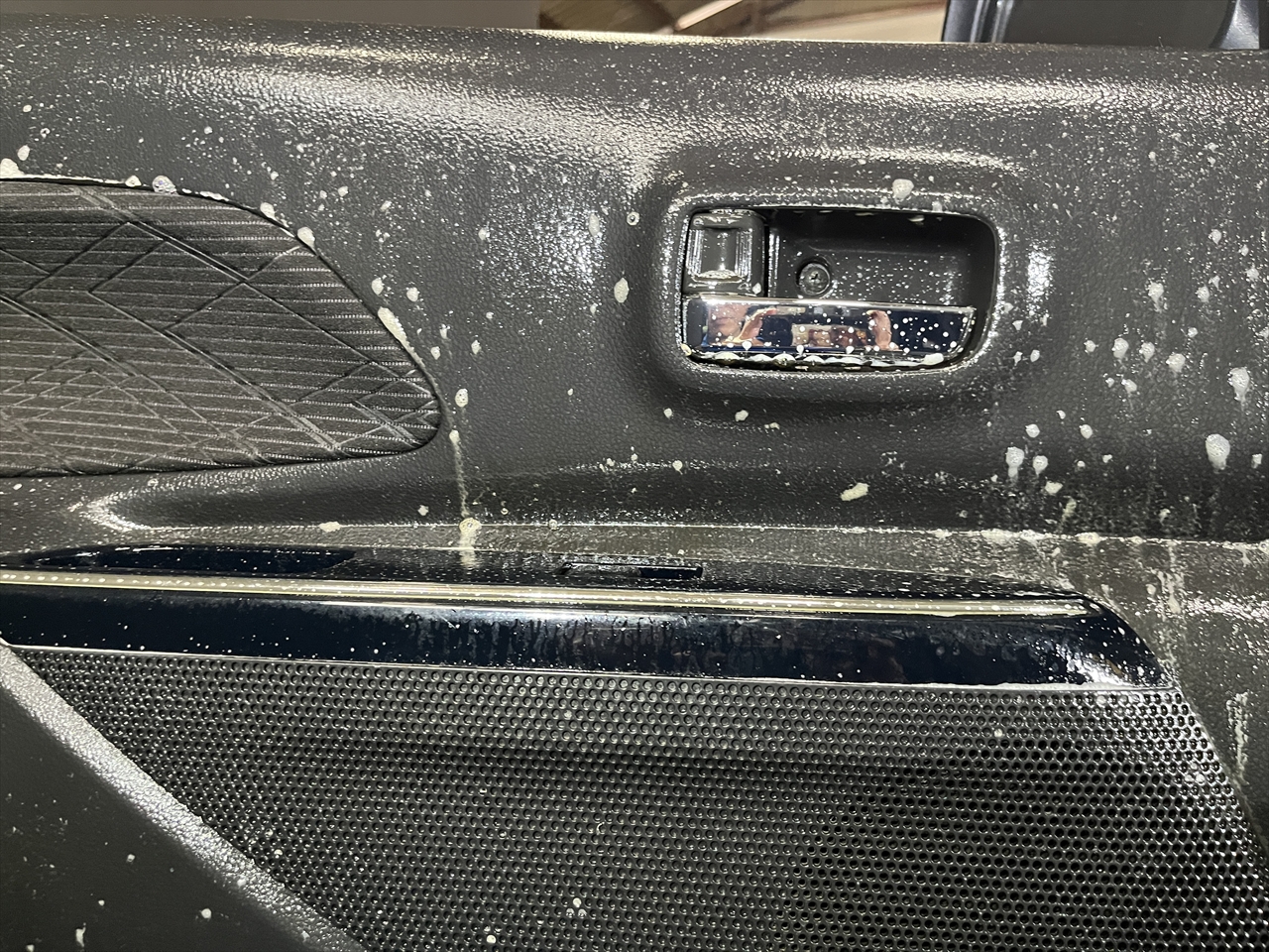 車内クリーニング (タバコ臭)