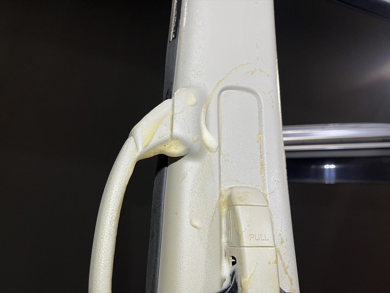 車内クリーニング (タバコ臭)
