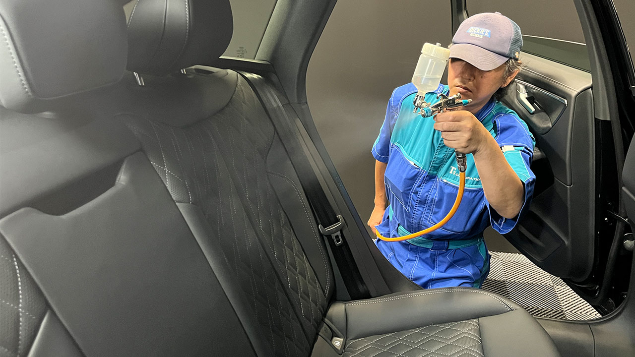 アウディ A6アバント TDIクワトロ150KW