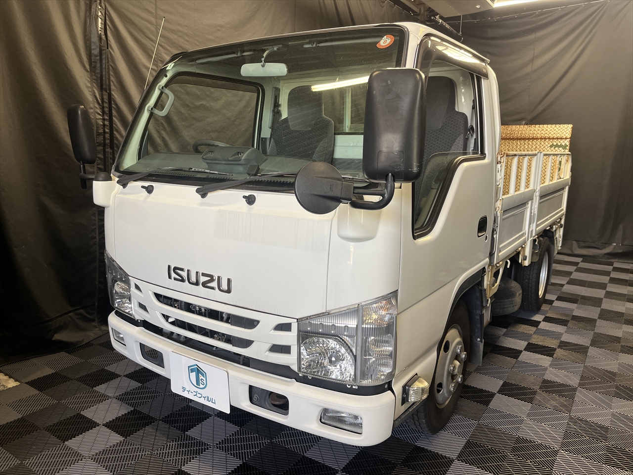 車内クリーニング (タバコ臭)