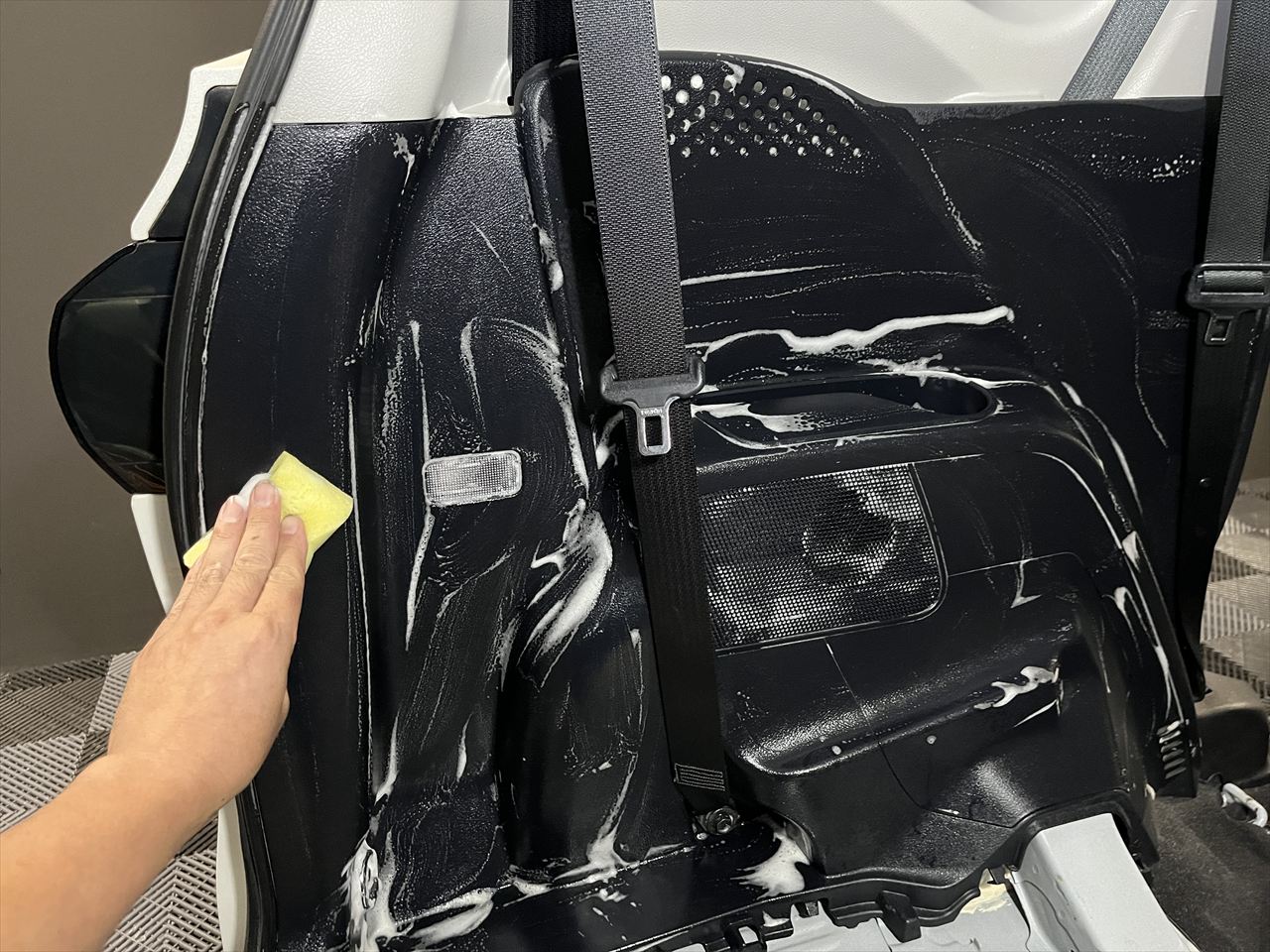 車内クリーニング (リフレッシュ)