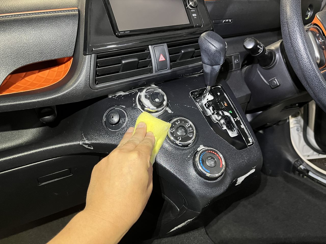 車内クリーニング (リフレッシュ)